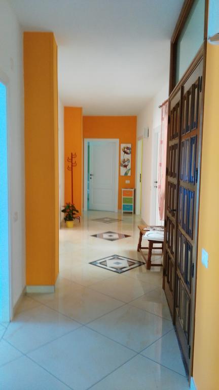 B&B Sa Zodia Guest House Bitti Eksteriør bilde
