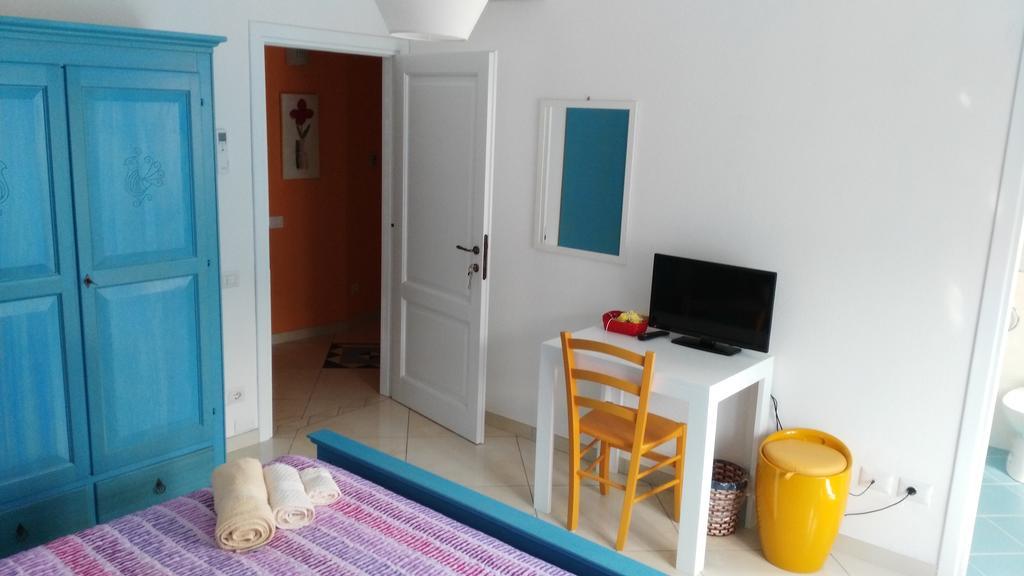 B&B Sa Zodia Guest House Bitti Eksteriør bilde