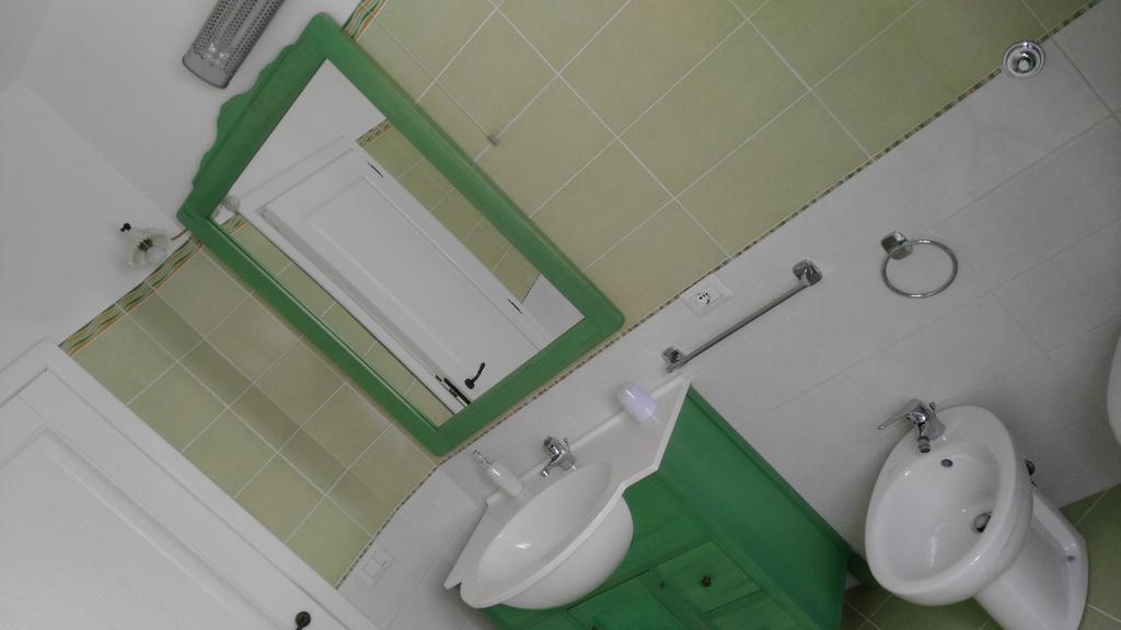 B&B Sa Zodia Guest House Bitti Eksteriør bilde